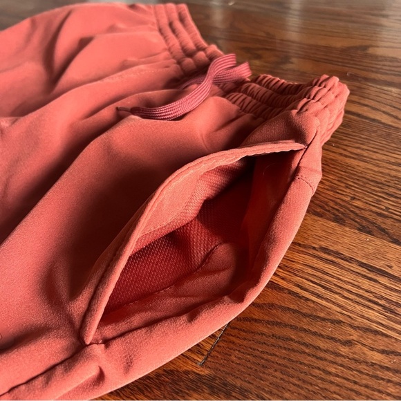 New Balance men’s orange wind breaker style pants size small - Picture 4 of 9